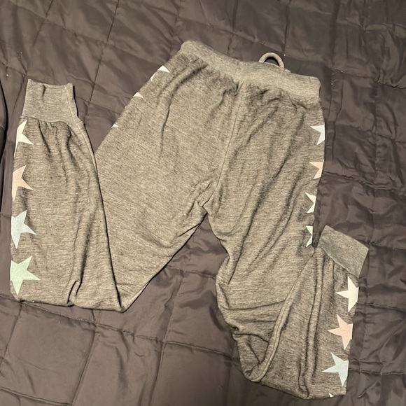 ⭐️Wildfox⭐️🦊Jogger Set EUC!  Loungewear Sweatsuit Gray w/ Stars Hoodie Size XS - Picture 8 of 12